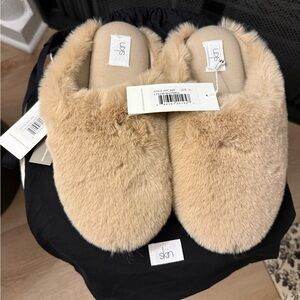Skin Worldwide Wilma Plush Clog in Nutmeg, S, New with Dustbag